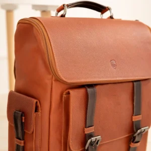 MORRAL WOLF MULTIFUNCIONAL EN CUERO MIEL PARA HOMBRE | FREE ZONE