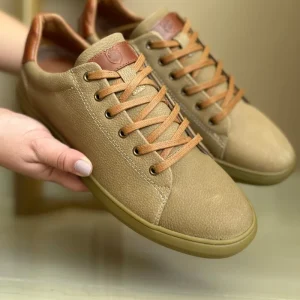 TENIS EN PARA HOMBRE EN CUERO CREMA SUELA GOMA/ REF: ALESSANDRIA