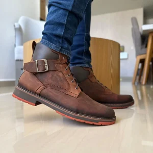 BOTAS PARA HOMBRE EN CUERO ENCERADO /DAVIDSON COÑAC NOBUCK REF: SORA COÑAG ENVEGECIDA